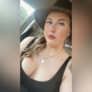 Bookmark My Closet✨🍭